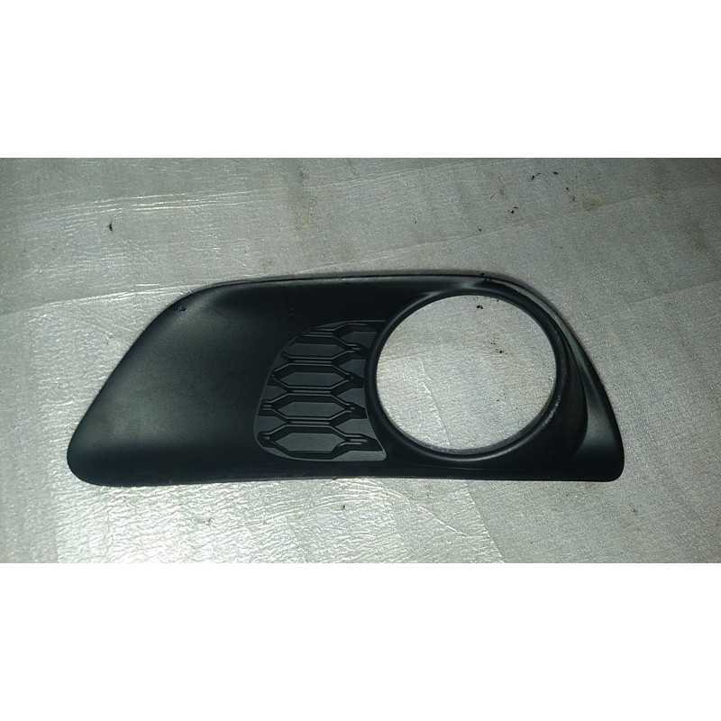 68100699AA Dodge Grand Caravan Fog Lamp Cover Bezel 2011-2017