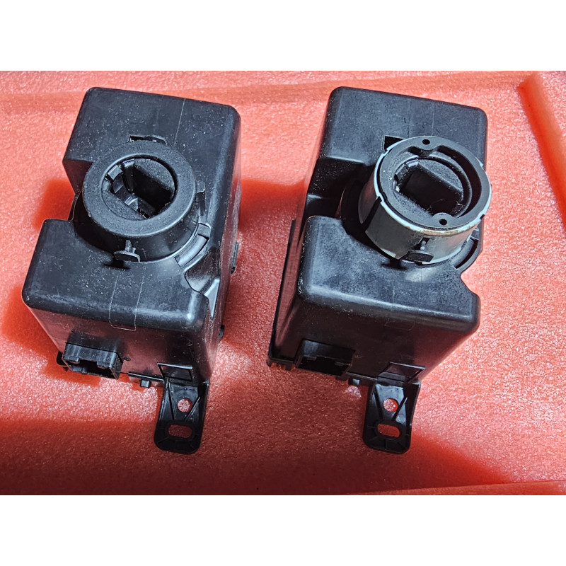 05026875AE Chrysler Town & Country Ignition Lock Receiver 2009-2010