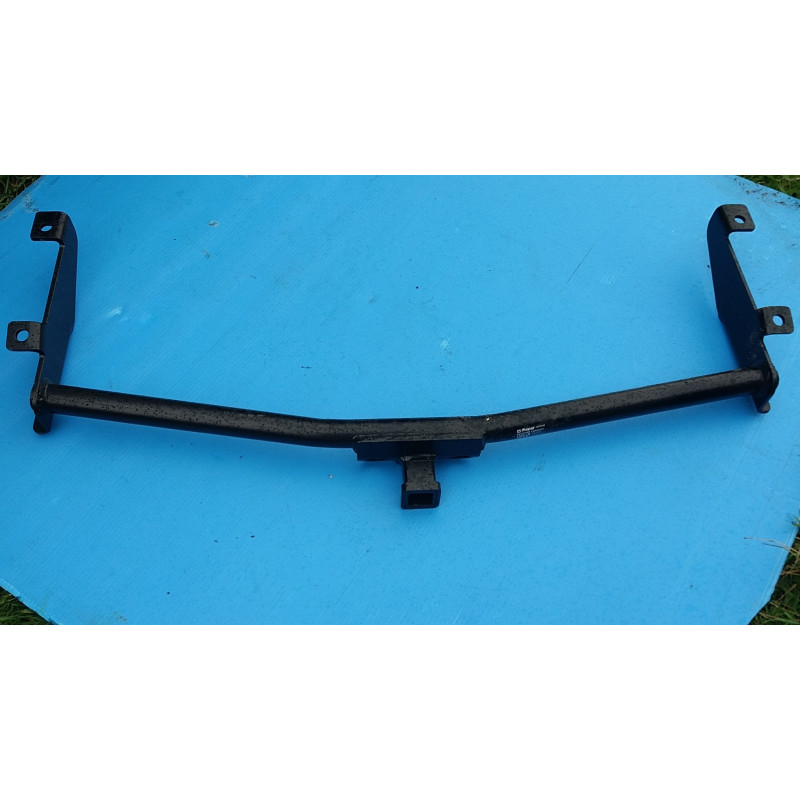 82205890 Dodge Neon Receiver Trailer Towing 2000-2005