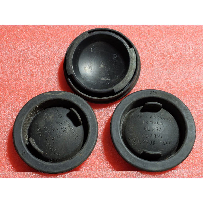 F1EB-13K046-CA Ford Focus Headlight Cover Cap 2015-2018
