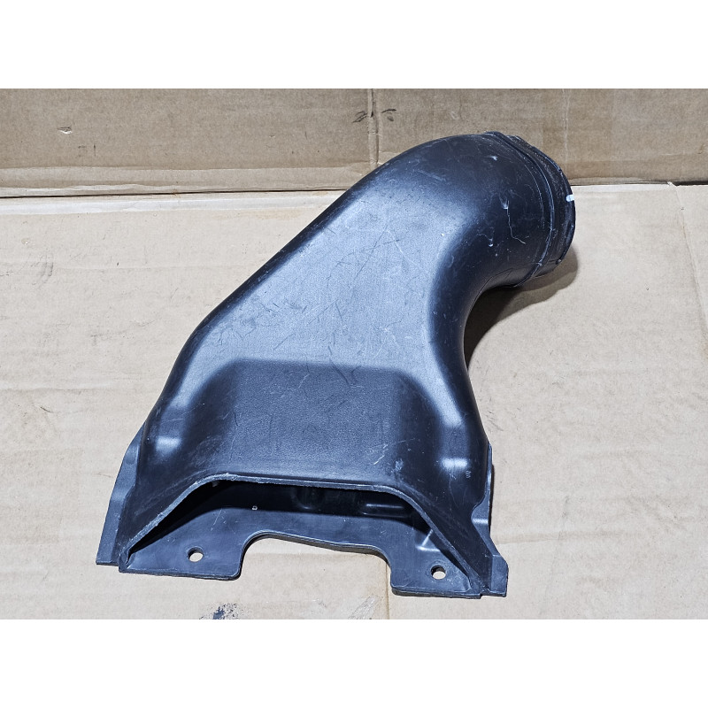 MN156482 Mitsubishi Eclipse Air Cleaner Filter Box Resonator Inlet Duct