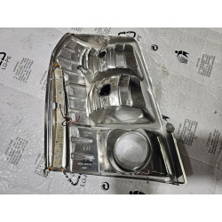 25897648 Cadillac Escalade Left Xenon Headlight Chrome Insert Bezel