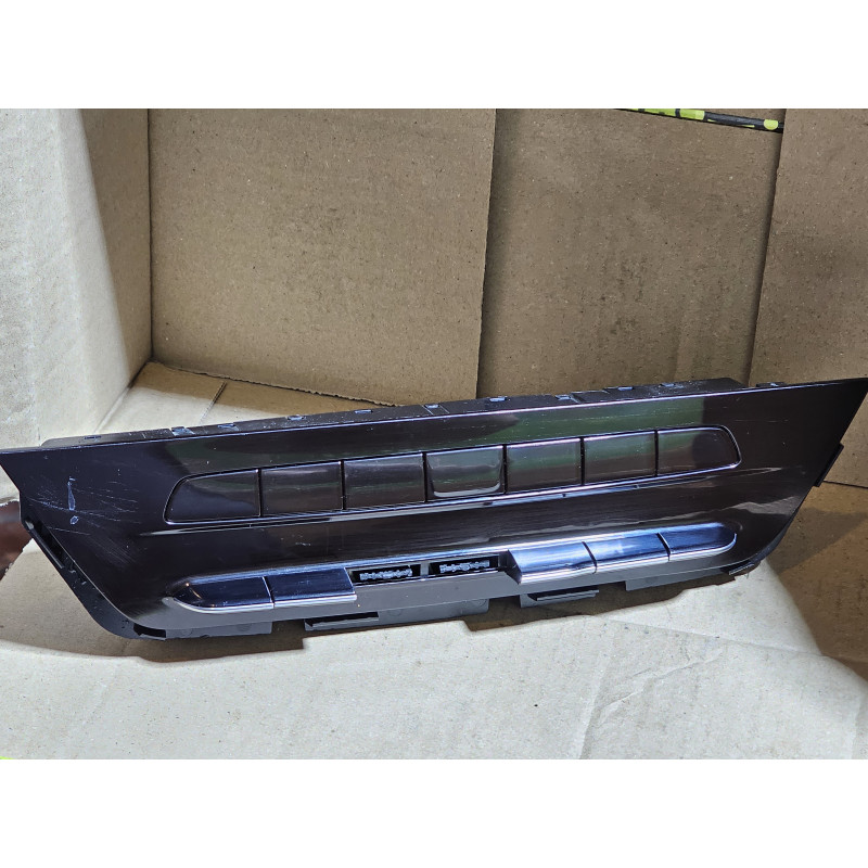 39122744 Buick Envision AC Heater Climate Control Faceplate 2021-2025