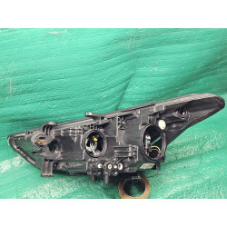 92102-4Z500 Hyundai Santa Fe Sport Right LED Halogen Headlight 2016-2018