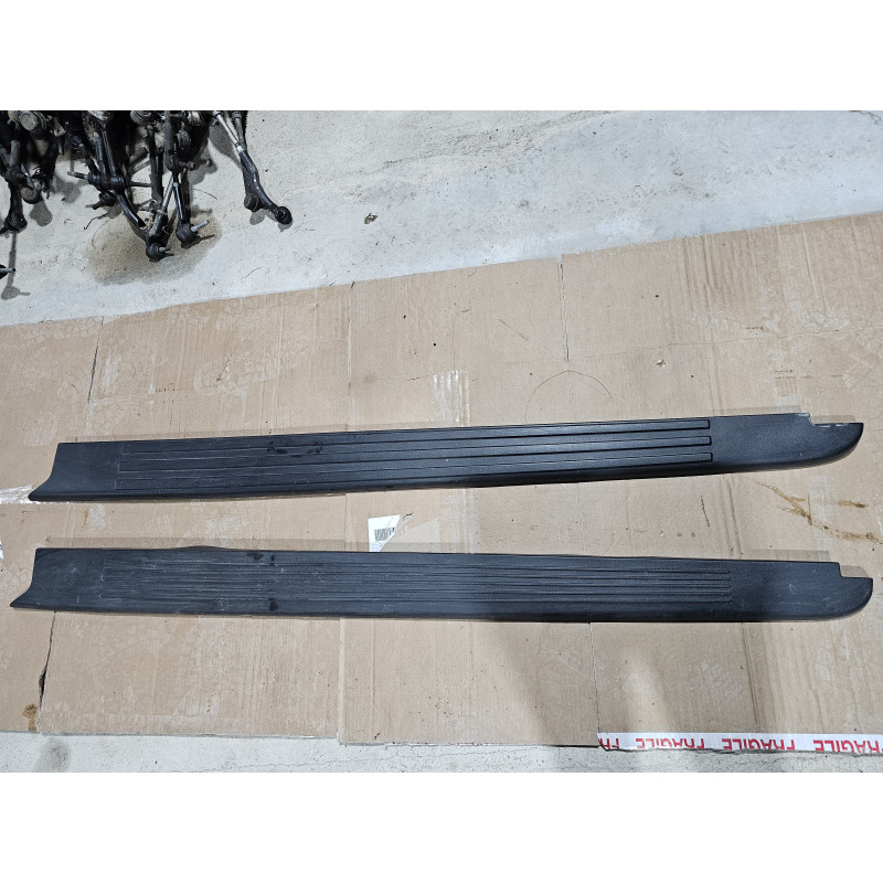 9L34-8429141-ACW Lincoln Mark LT Left Bed Rail Molding 2006-2008