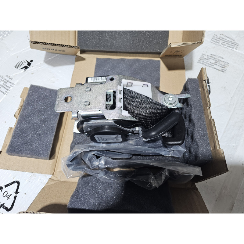A1668602986 Mercedes-Benz ML Rear Left Seat Belt Pretensioner 2012-2019