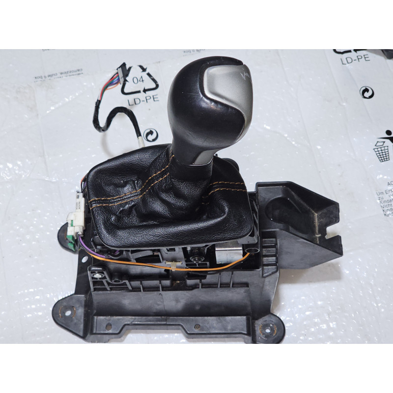 1UT661XLAE Jeep Cherokee Transmission Floor Shifter 2014-2018 1UT661XLAH