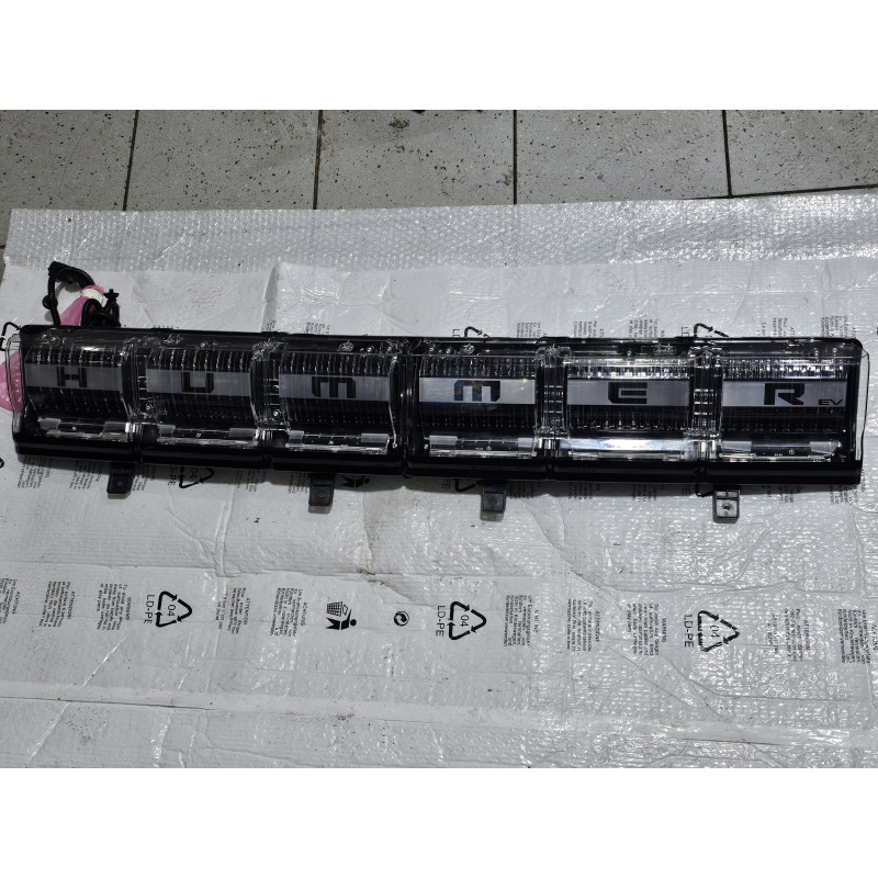 85528902 GMC Hummer EV Front Center LED Headlight 2022-2025 86785854