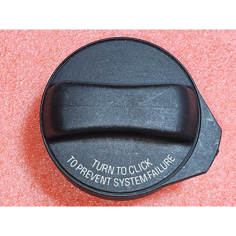 31392044 Volvo S80 Locking Fuel Filler Cap 1999-2009