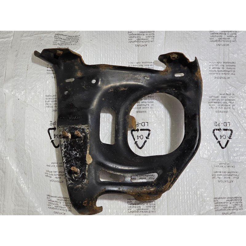 52142-0C030 Toyota Tundra Left Front Bumper Reinforcement Arm Bracket Mount