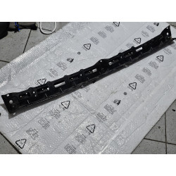 52506-0C050 Toyota Tundra Front Center Upper Retainer Bracket Panel
