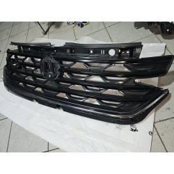3CN853653E Volkswagen Atlas Cross Sport Front Bumper Grille 2024