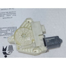 A2059060113 Mercedes-Benz C-Class Right Door Window Regulator Motor