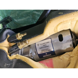 7L5827449 Porsche Cayenne Hydraulic Liftgate Pump 2006-2010 7L5871789