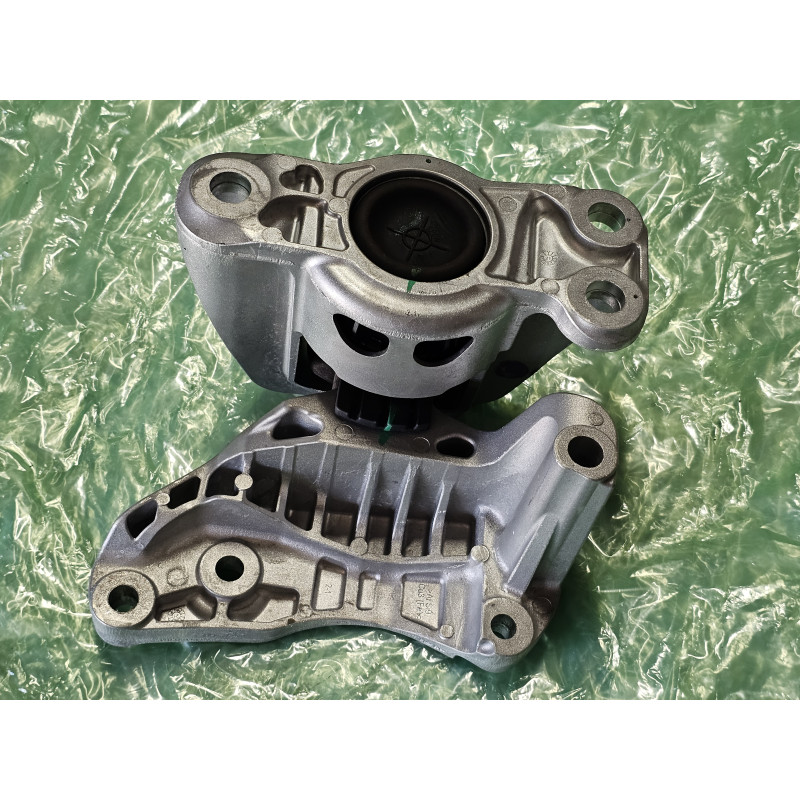 11210-6LB0C Nissan Sentra Right Engine Mount Bracket 2020-2025 11210-6LB3A