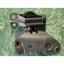11210-6LB0C Nissan Sentra Right Engine Mount Bracket 2020-2025 11210-6LB3A