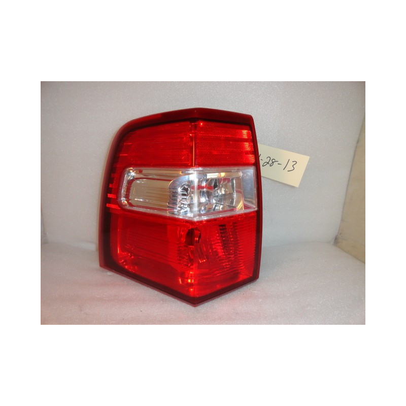 7L14-13B505-A Ford Expedition Left Tail Lamp 2007-2011