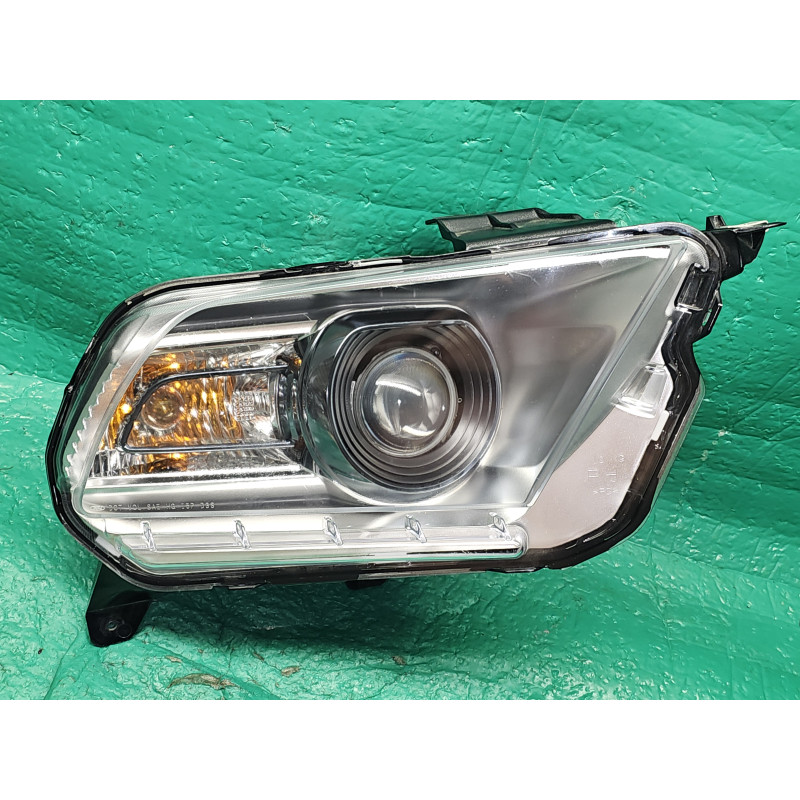 AR3Z-13008-E Ford Mustang S197 Right Xenon Headlight Assembly 2010-2012