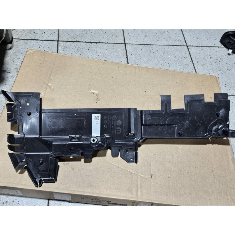 68468206AA Jeep Grand Cherokee Right Radiator Side Air Seal 2022-2026