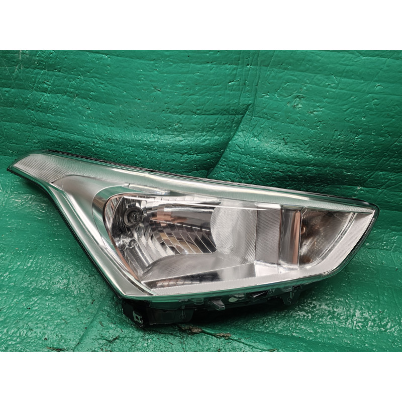 92102-M4000 Hyundai ix25 Right Halogen Headlight 2014-2020