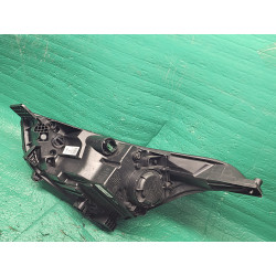 92102-M4000 Hyundai ix25 Right Halogen Headlight 2014-2020