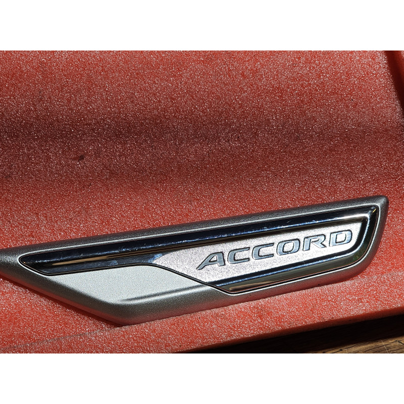 08F59-TVA-121 Honda Accord Left Silver Front Fender Emblem 2018-2022