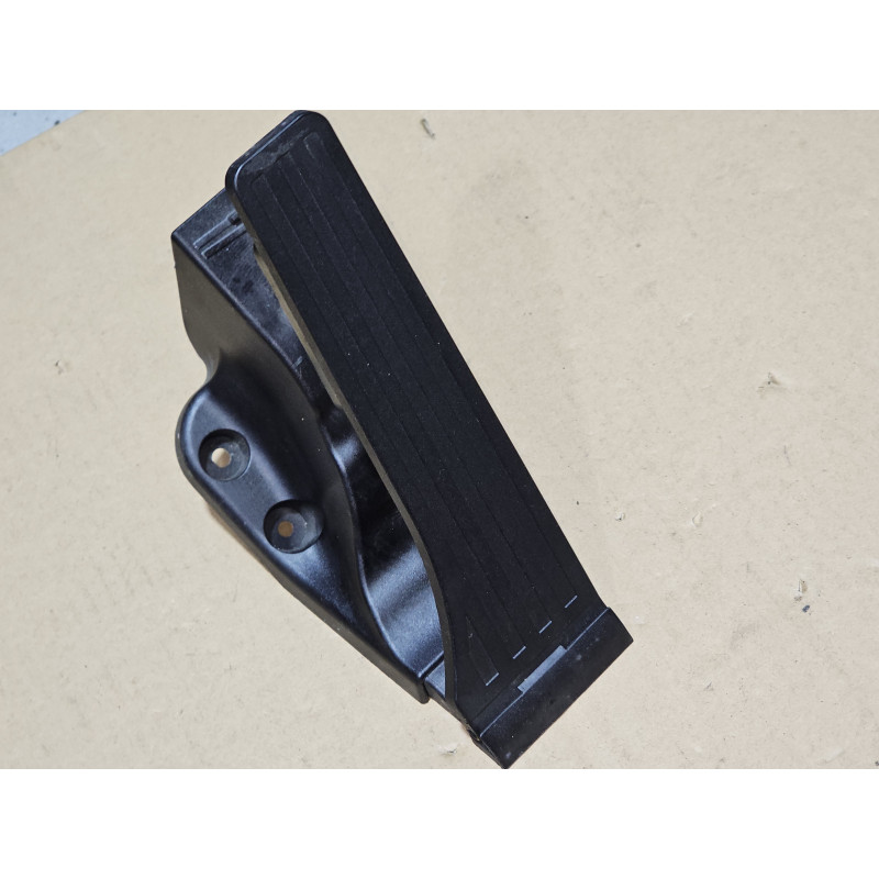 A2053000004 Mercedes-Benz C-Class Gas Pedal Accelerator 2015-2021