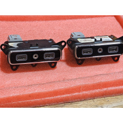 68323663AD Jeep Grand Cherokee Auxiliary Dual USB Port 2018-2022 68323663AE