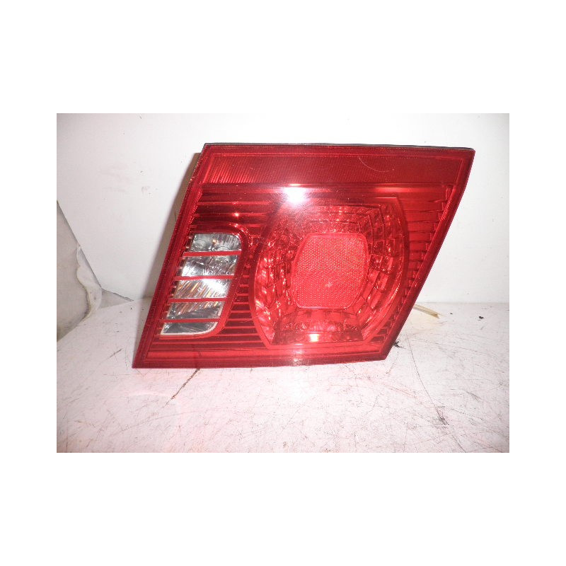 92420-3C1 Kia Optima Right Tail Trunk Lamp 2003-2006