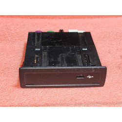 A1678201402 Mercedes-Benz GLE USB Port