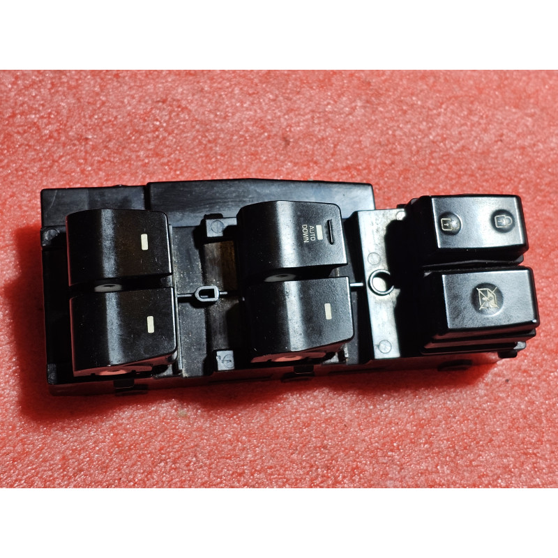 93570-F2100 Hyundai Elantra Left Door Control Switch 2017-2024