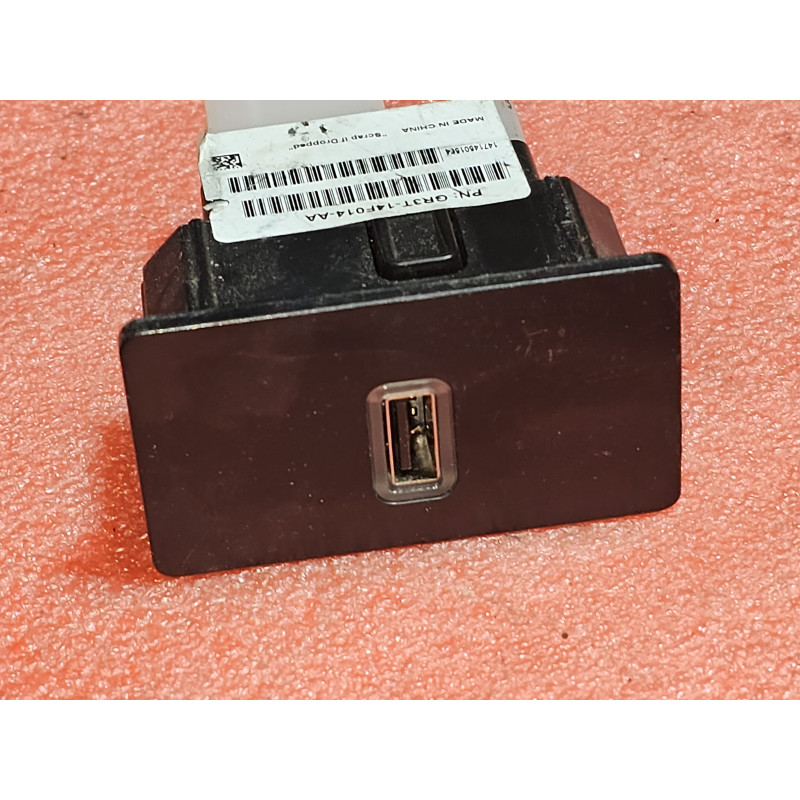 GR3T-14F014-AA Ford Mustang Center Console Charger USB Port 2015-2023