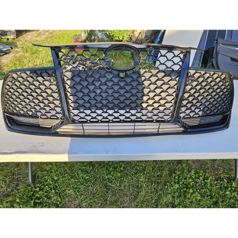 53113-07070 Toyota Avalon Front Bumper Grille 2019-2022