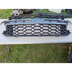 84634393 Chevrolet Tahoe Grille 2021-2024 84634392