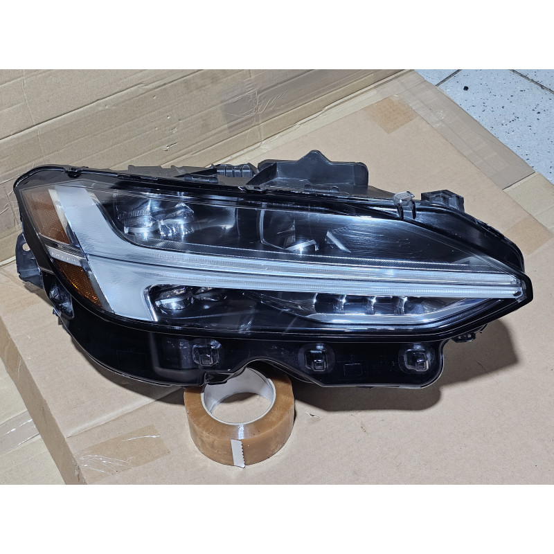 32228681 Volvo S90 Right Mid LED Headlight 2018-2020