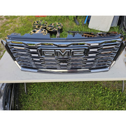85131193 GMC Sierra 2500HD Chrome Camera Grille 2024-2025 85622814