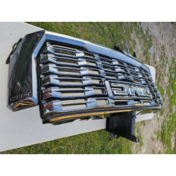 85131193 GMC Sierra 2500HD Chrome Camera Grille 2024-2025 85622814