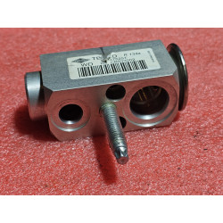 Jeep Grand Cherokee AC Heater Expansion Valve 2014-2024 | Dodge Durango
