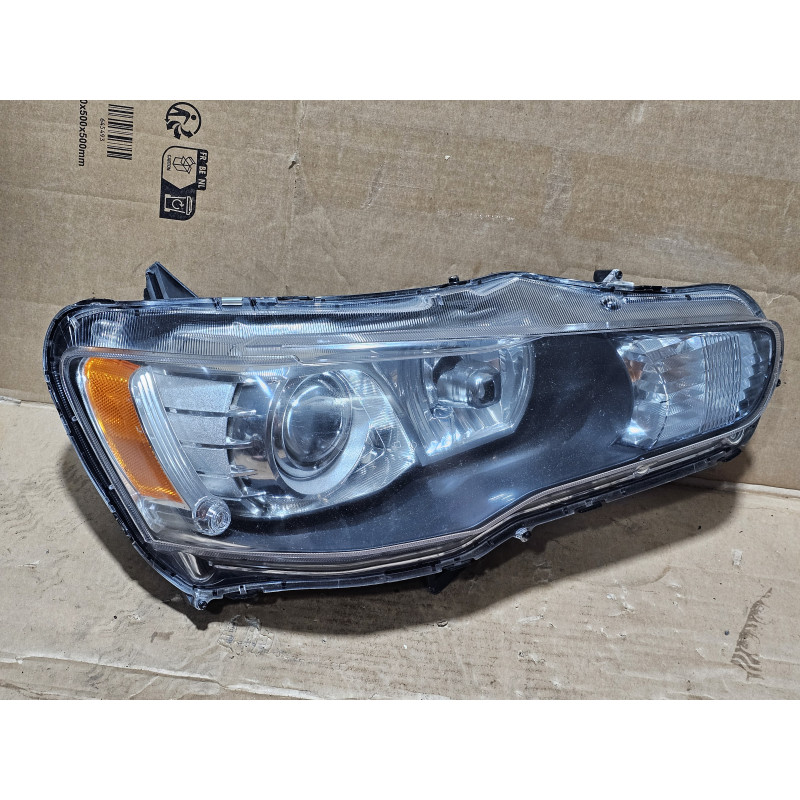 8301C350 Mitsubishi Lancer Evolution X Right Xenon Headlight 2008-2015
