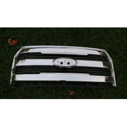 FL34-8200-BL Ford F-150 Lariat Chrome Grille 2015-2017