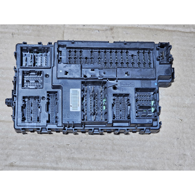 GJ7T-15604-AA Ford Body Fuse Relay Module GU5T-14C184-AAC
