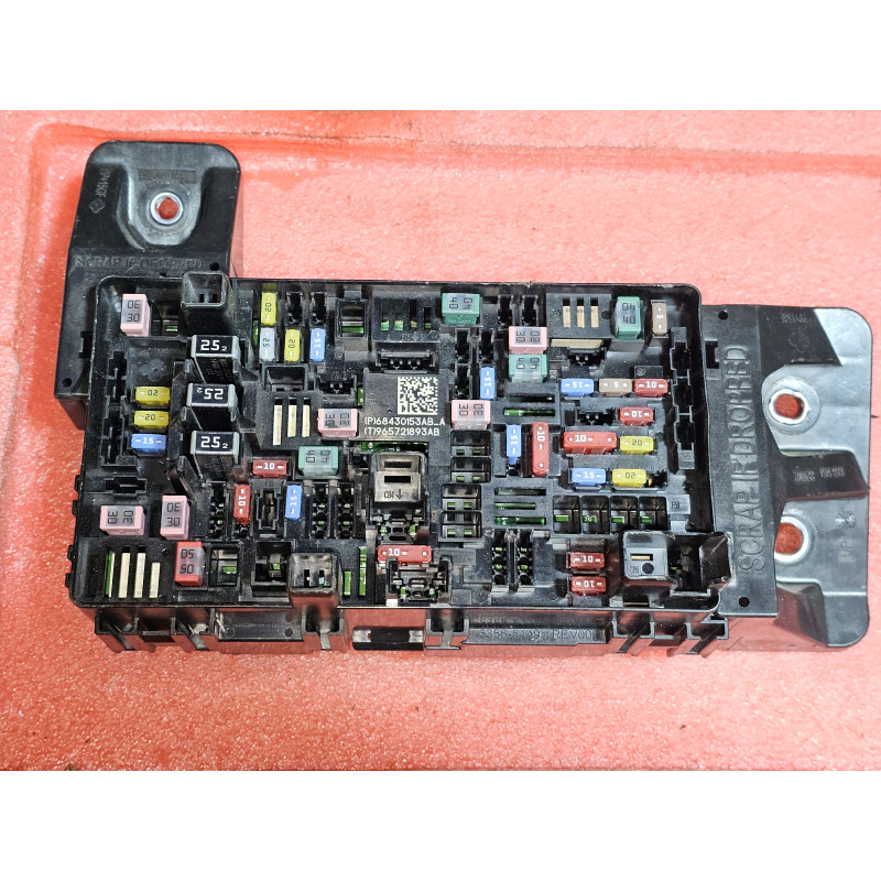 68430153AB Dodge RAM 1500 Cabin Fuse Relay Power Distribution Center Box