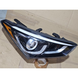 92102-4Z500 Hyundai Santa Fe Sport Right LED Halogen Headlight 2016-2018