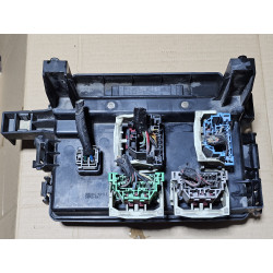 05087269AJ Chrysler 300C Fuse Relay Box 2005-2007