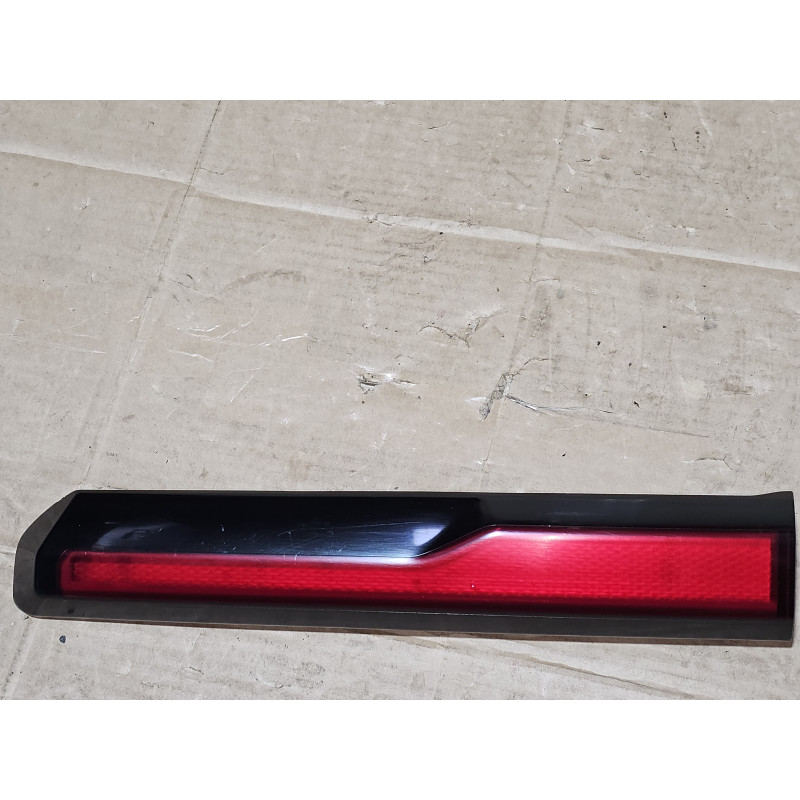 68601080AA Dodge RAM 1500 Ramcharger Right Tailgate Inner LED Tail Lamp