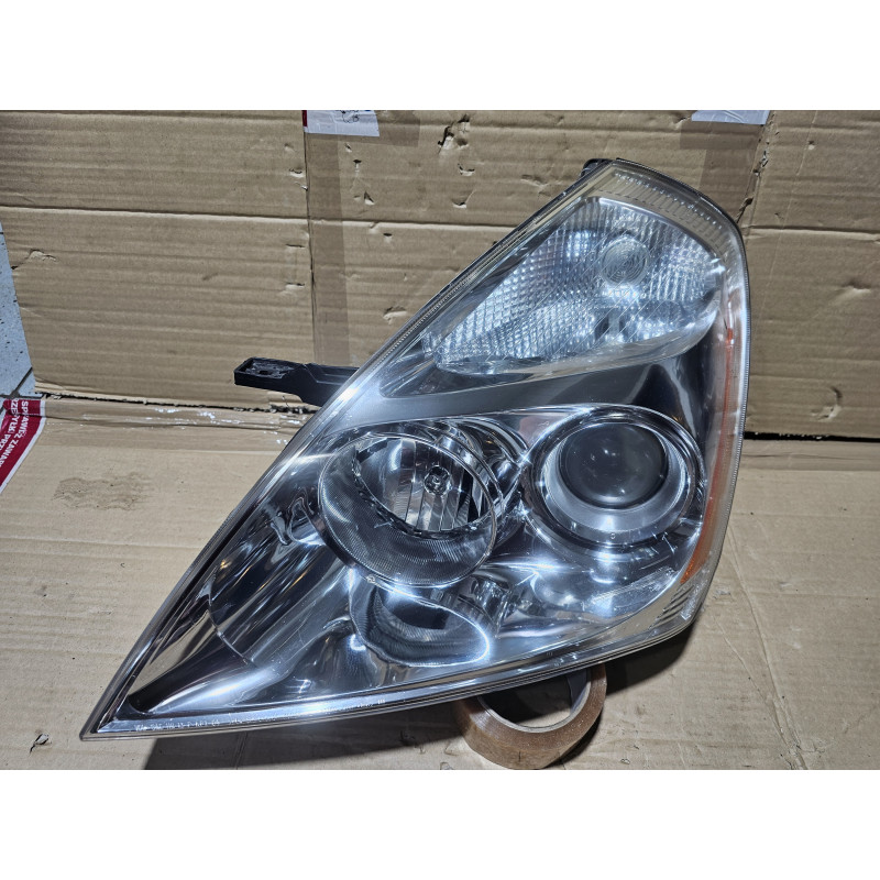 92101-4D080 Kia Sedona Left Halogen Headlight 2006-2014