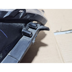 81170-47211 Toyota Prius Left Halogen Headlight 2010-2012