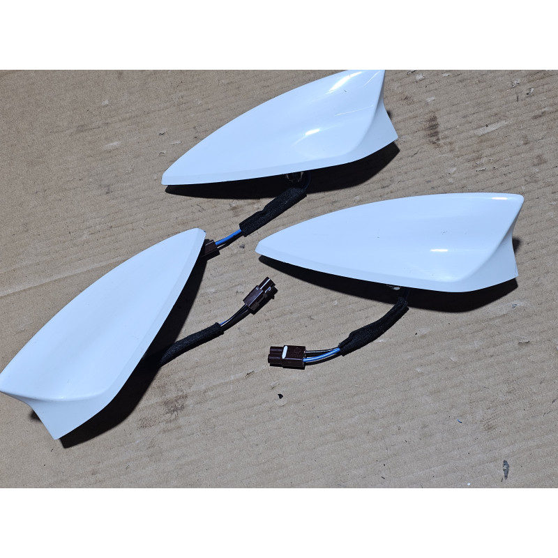 39136531 Chevrolet Camaro Roof Shark GPS Radio Antenna 2020-2022