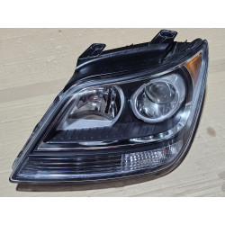 Kia Borrego Left Headlight 2009-2013