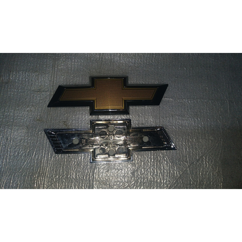84003919 Chevrolet Camaro Rear Trunk Emblem Logo 2014-2023 23358106